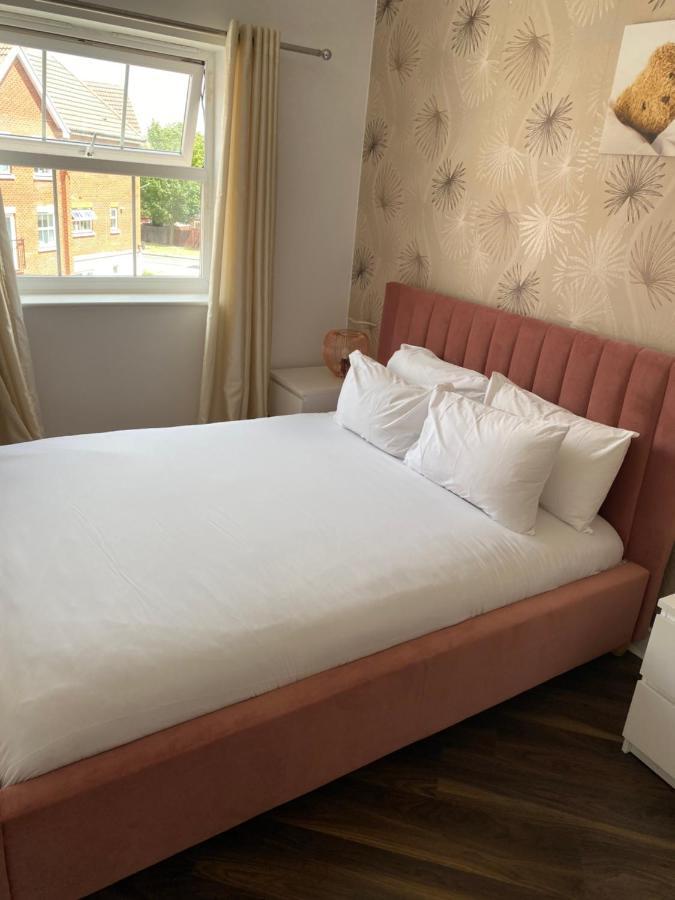 Modern 2 Bedroom Apartment لندن المظهر الخارجي الصورة