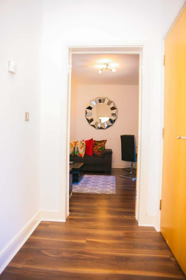 Modern 2 Bedroom Apartment لندن المظهر الخارجي الصورة